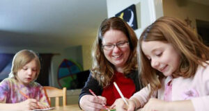 Accommodement à la situation familiale : le gouvernement se retire de l’affaire Johnstone