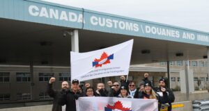 La succursale 019 du SDI solidaire avec la section locale 501 de l’AFPC Photo from the CIU 019 Rally at Blue Water Bridge, Nov 28