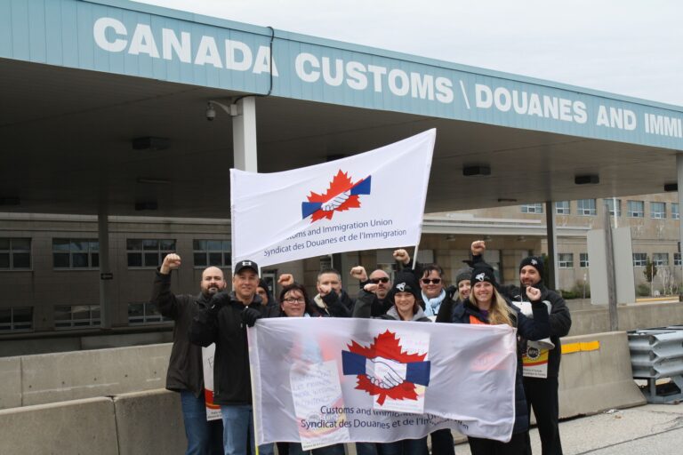 La succursale 019 du SDI solidaire avec la section locale 501 de l’AFPC