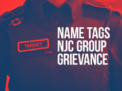 Grief collectif concernant le port d’insignes nominatifs : près de 2000 signatures Photo of BSO with words "Name tags NJC group grievance" along with a name tag with the word "target" on it