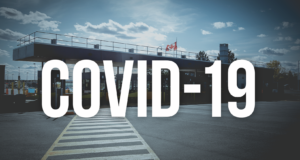 COVID-19 : modifications au Régime de soins de santé de la fonction publique Image d'un poste frontalier avec le mot "COVID-19"