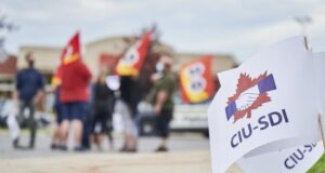 Les agents des services frontaliers décrochent une entente quelques heures après le début de la grève aux douanes