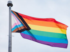 Mois de la Fierté 2022 — Le drapeau flotte avec fierté
