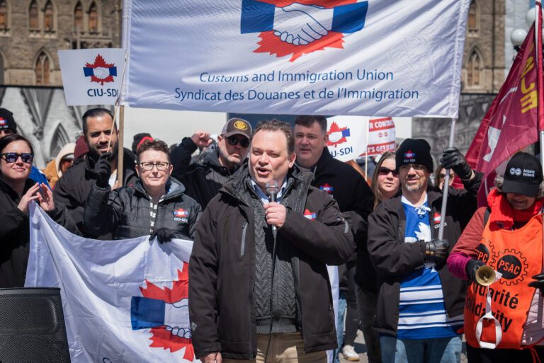 Treasury Board strike, day 2: Picket lines filled with solidarity and enthusiasm