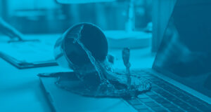 Enfreindre la loi au profit des pauses-café : réaction au plan du gouvernement concernant le retour obligatoire au bureau